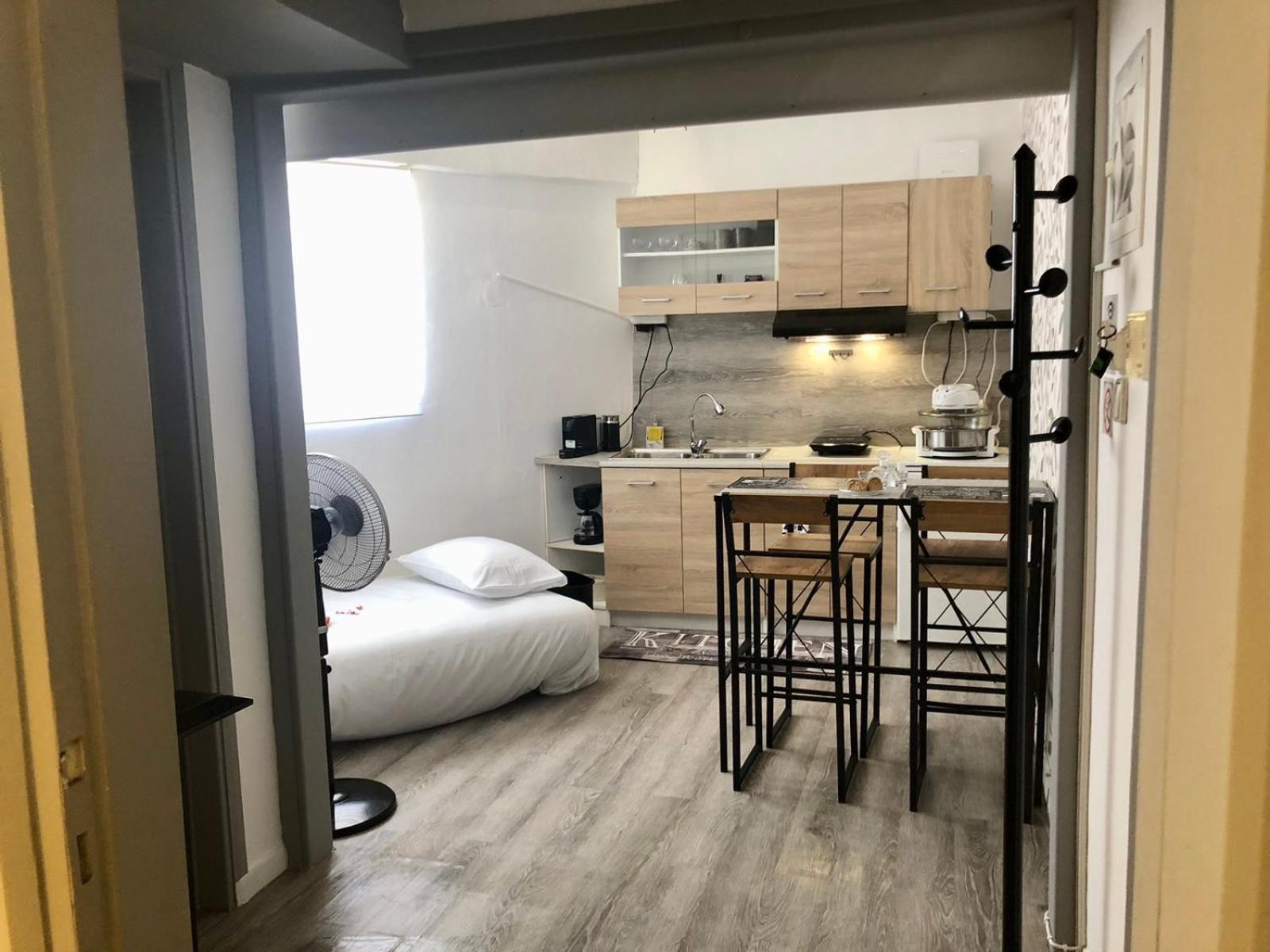 Lux And Modern Apartment Chania Ханя Екстериор снимка